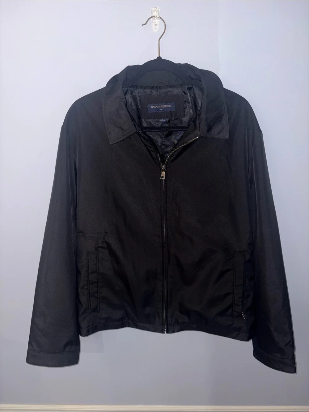 Banana Republic Men’s Lightweight Zip-Up Jacket in size L